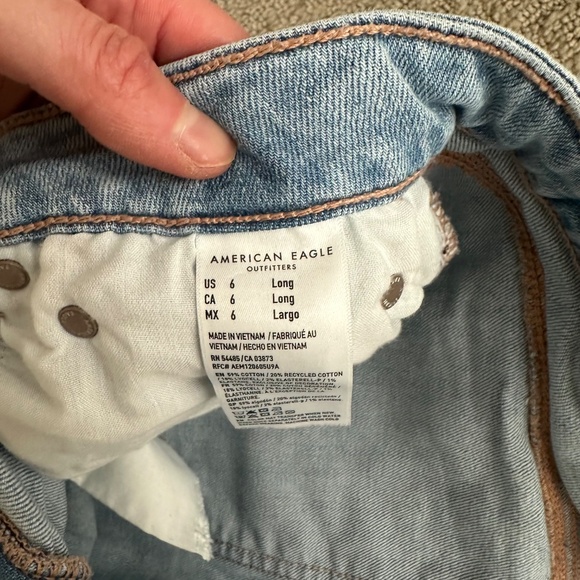 American Eagle Jeans Size 6 Long - Picture 3 of 3